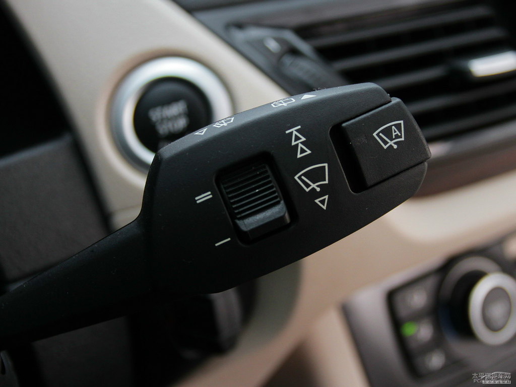 ͂ȌRX1п؃(ni)DƬ