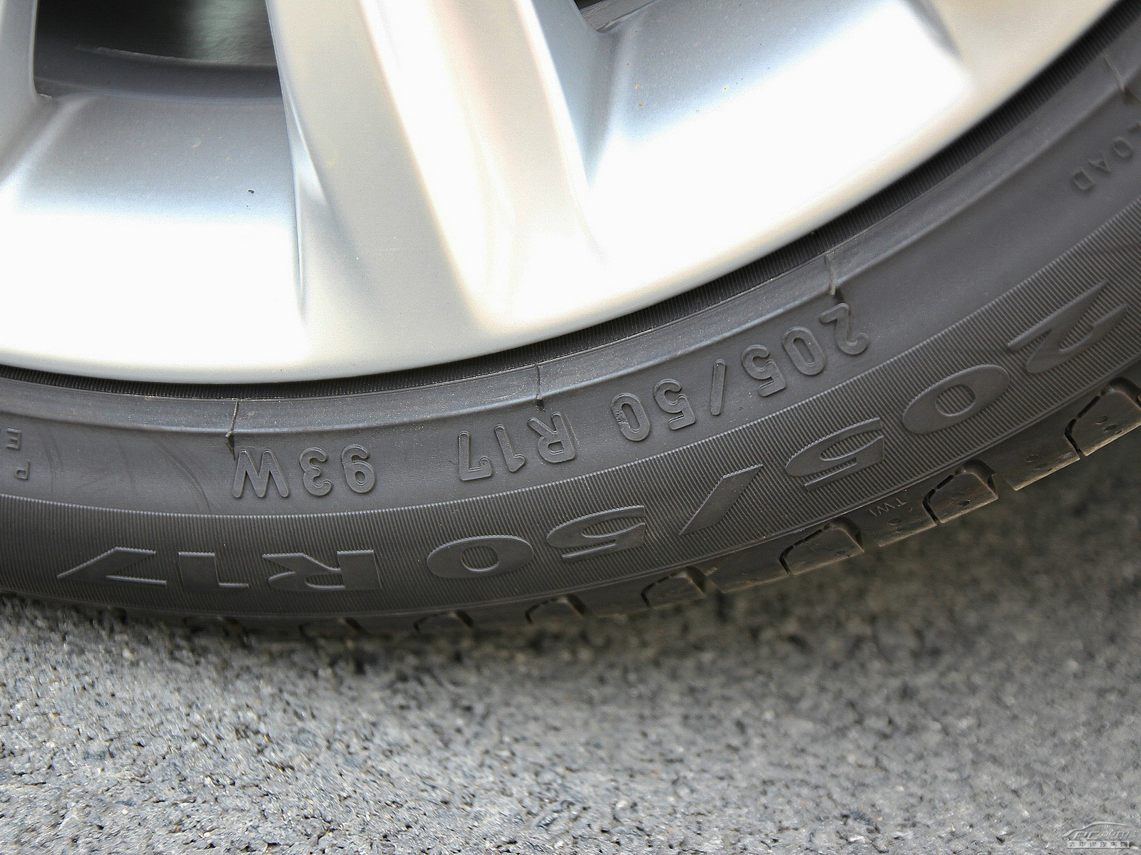 沃爾沃V40細(xì)節(jié)高清大圖