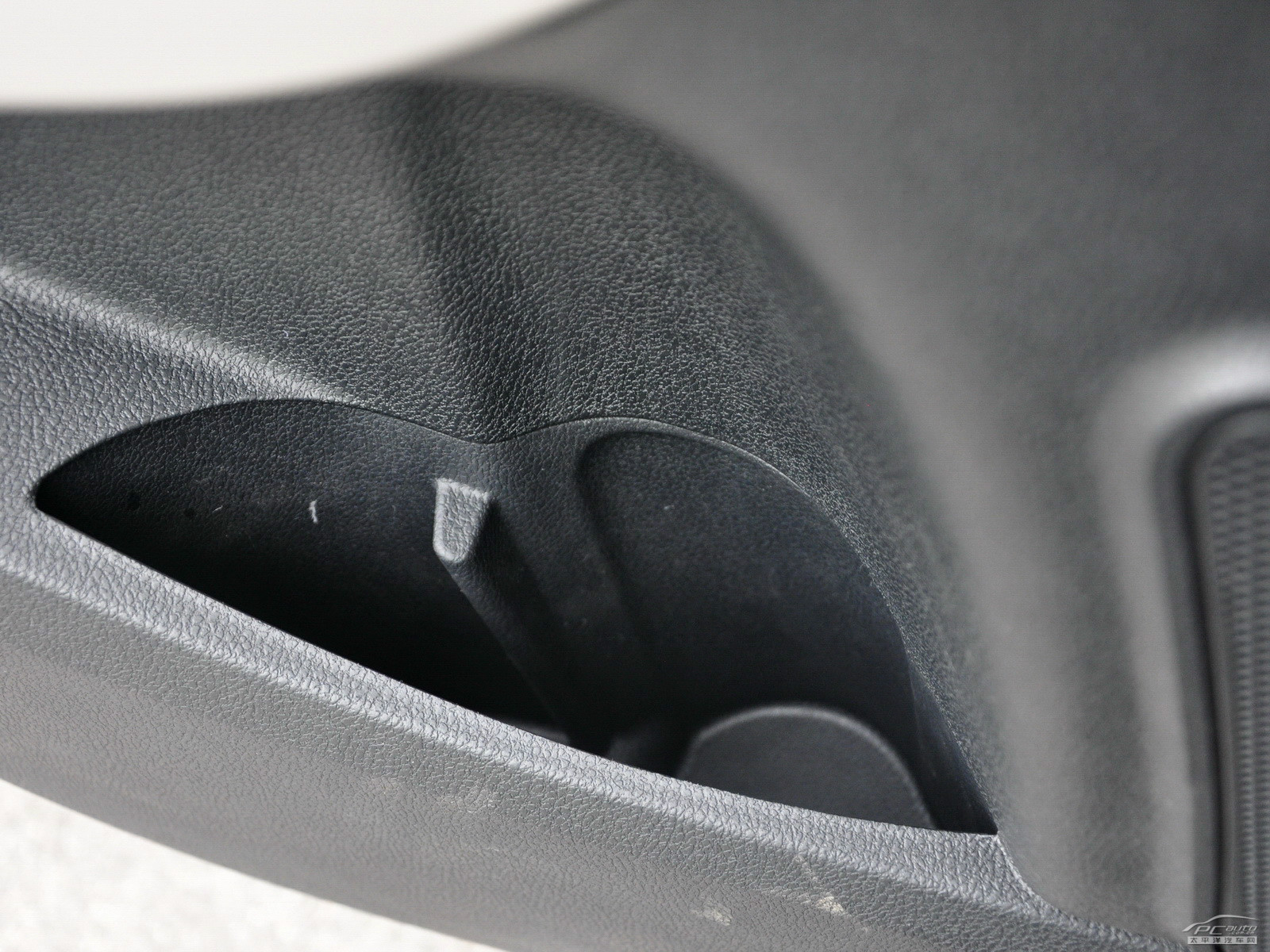 奔騰X80空間高清大圖