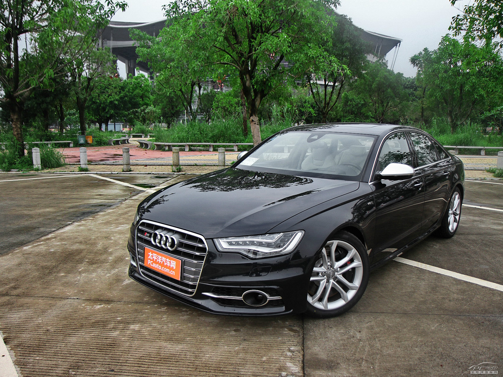 奧迪S6外觀高清大圖
