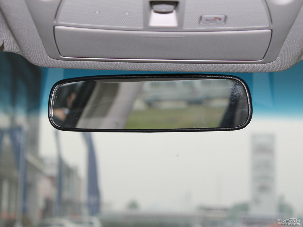 碧玉黑天籟車廂內飾圖片