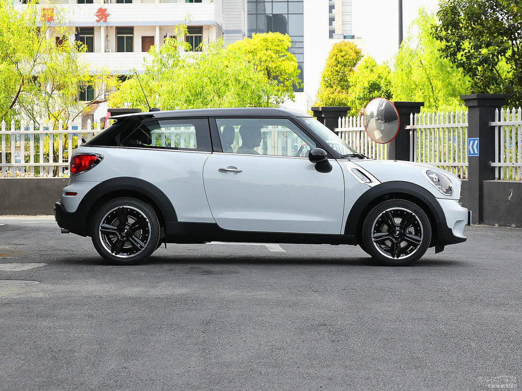 ɫMINI PACEMAN܇^^DƬ