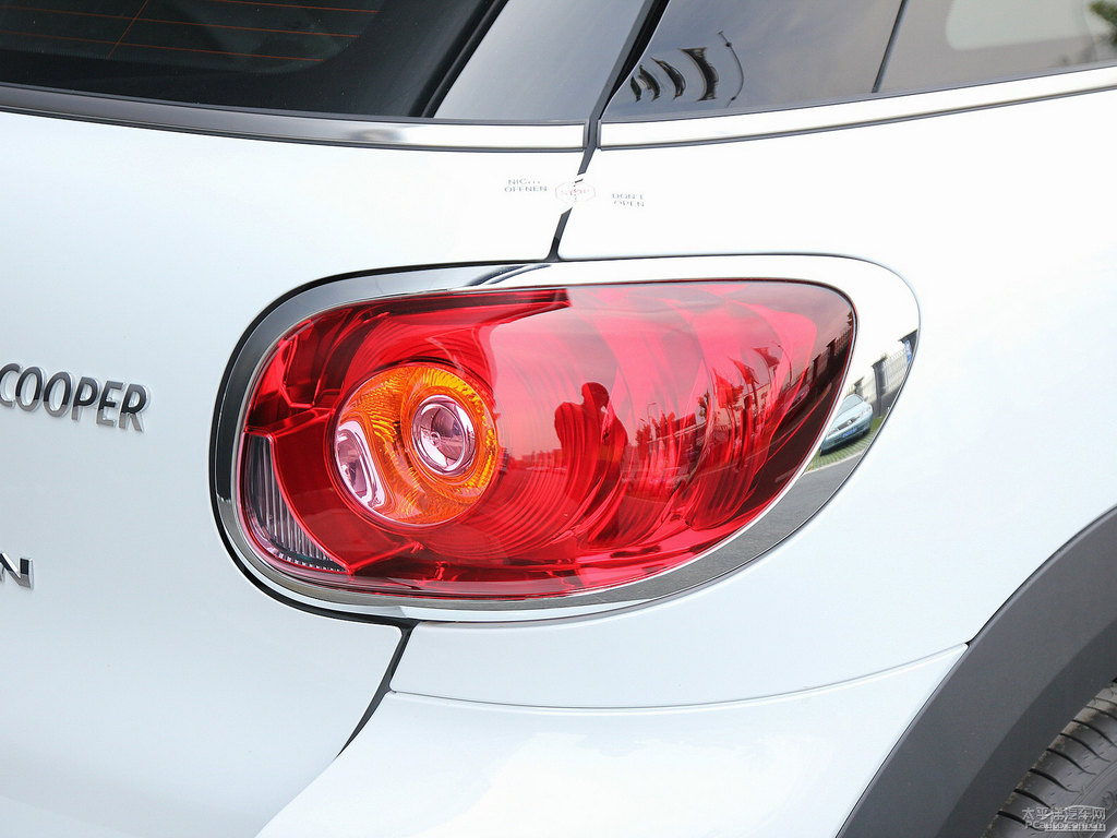 ɫMINI PACEMAN܇β^DƬ
