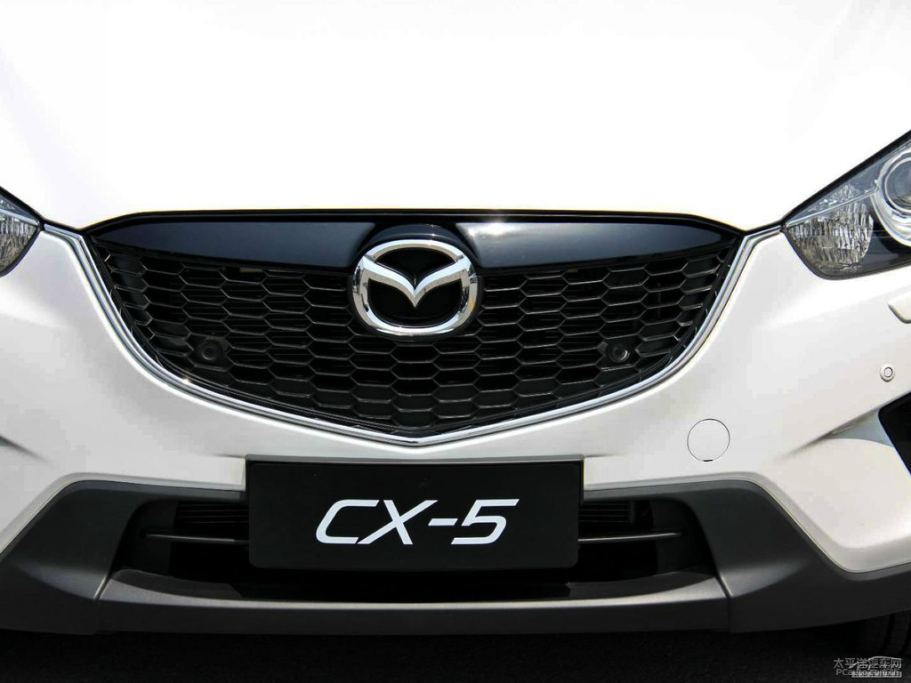 珠光白馬自達(dá)CX-5車(chē)頭外觀圖片