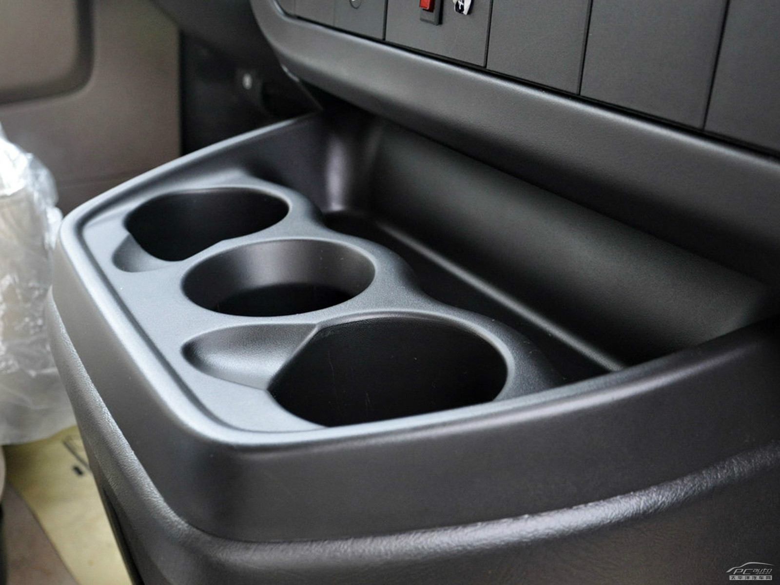 SAVANA內(nèi)飾高清大圖