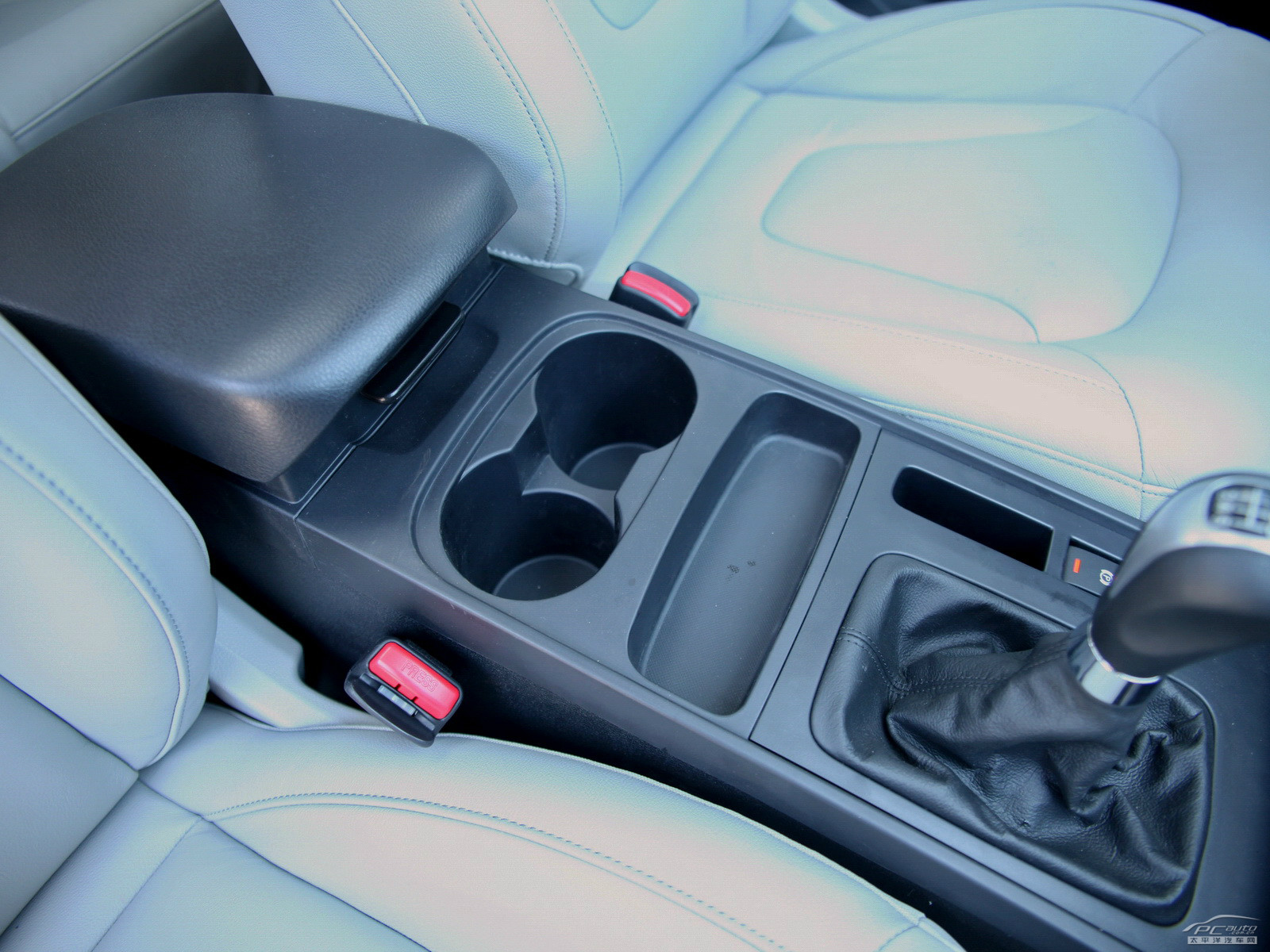 奔騰X80空間高清大圖