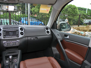 2013款 1.8TSI 自動四驅(qū)豪華版 2013款 1.8TSI 自動四驅(qū)豪華版