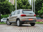 2013款 1.8TSI 自動四驅(qū)豪華版 2013款 1.8TSI 自動四驅(qū)豪華版