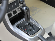 2013款 三廂 1.8L CVT尊貴型 2013款 三廂 1.8L CVT尊貴型