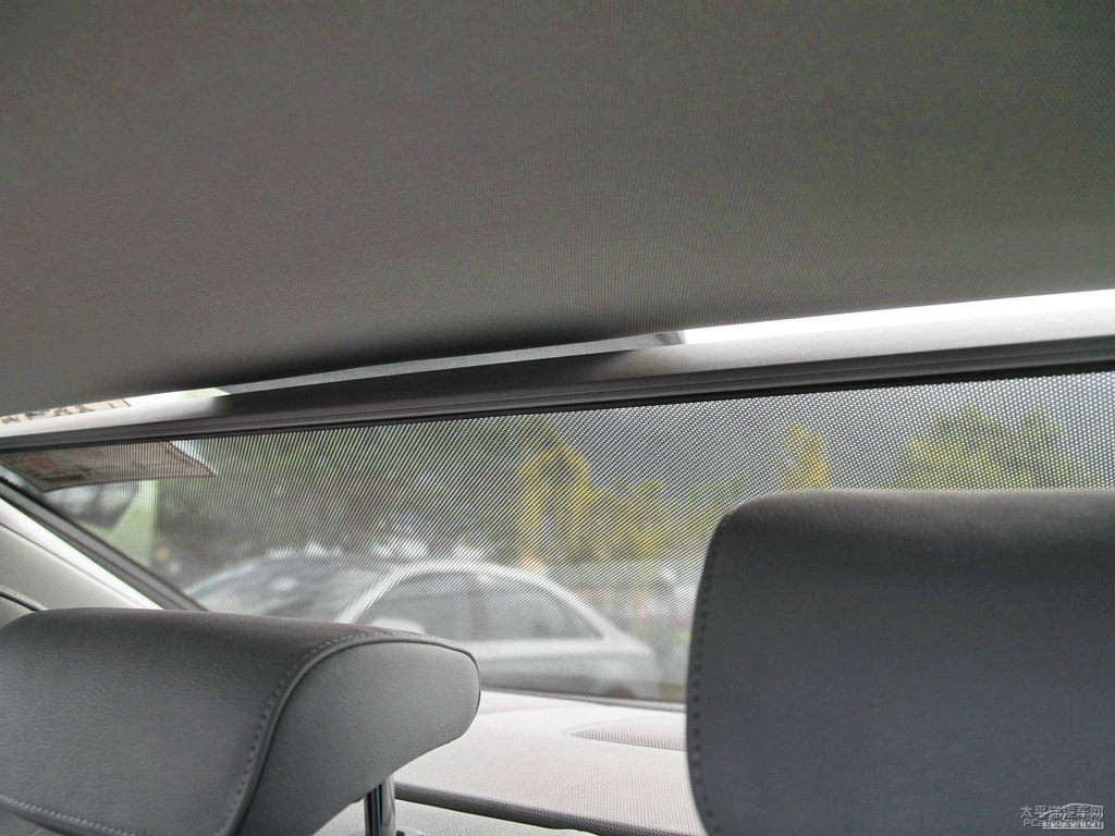 紅色奧迪A6(進(jìn)口)車廂內(nèi)飾圖片