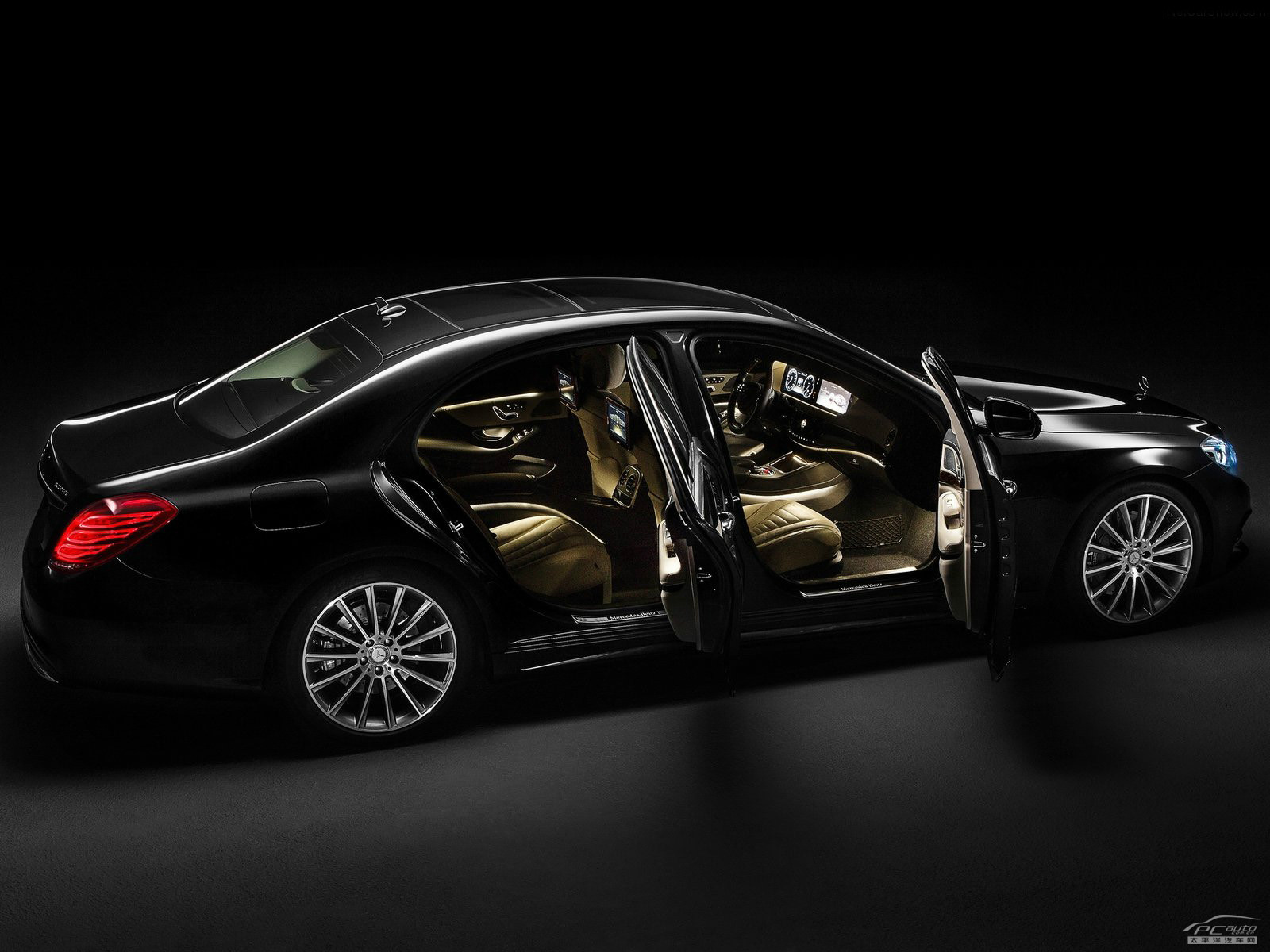 奔馳S級(jí)外觀高清大圖