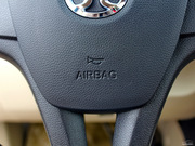 2013款 三廂 1.3L 手動樂天版 2013款 三廂 1.3L 手動樂天版