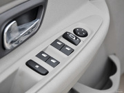 2013款 1.6L 手動(dòng)科技型 2013款 1.6L 手動(dòng)科技型