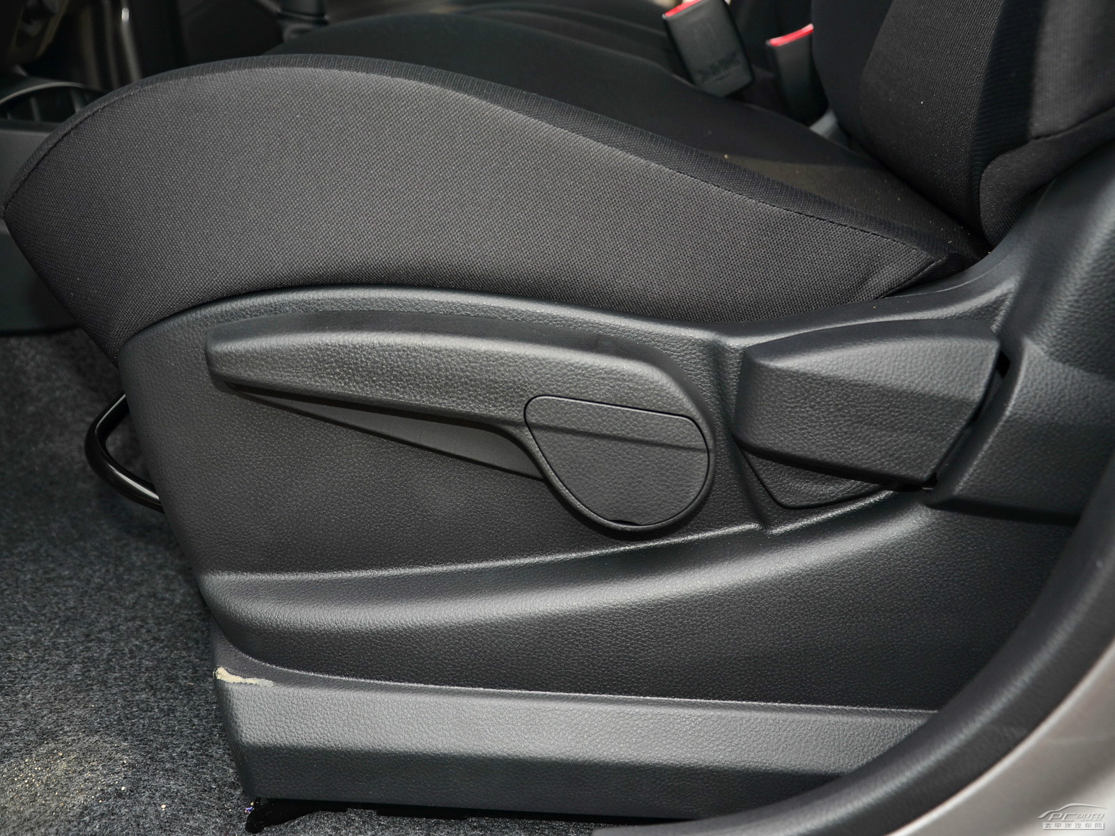 驪威內(nèi)飾高清大圖