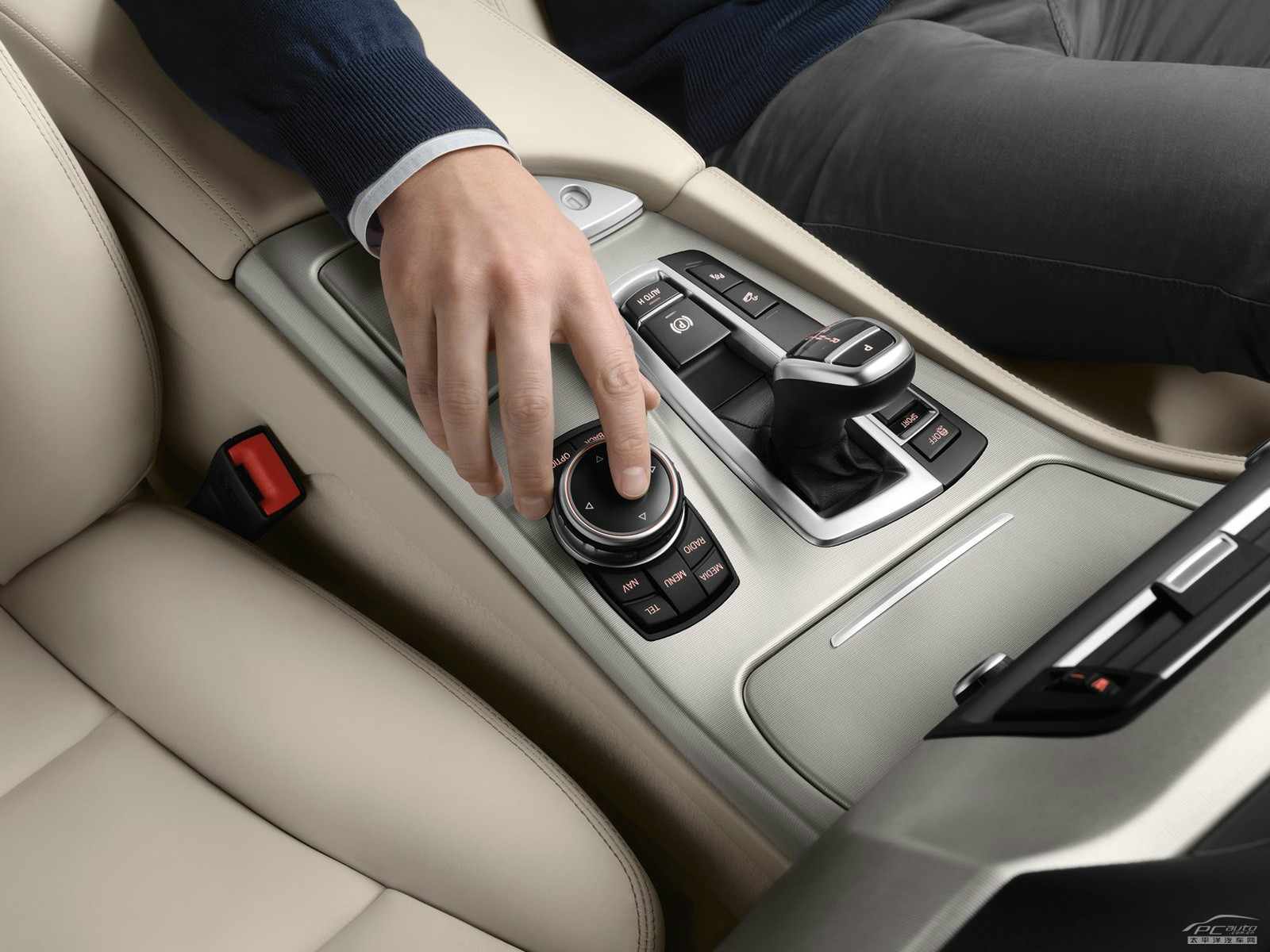 寶馬5系(進(jìn)口)內(nèi)飾高清大圖