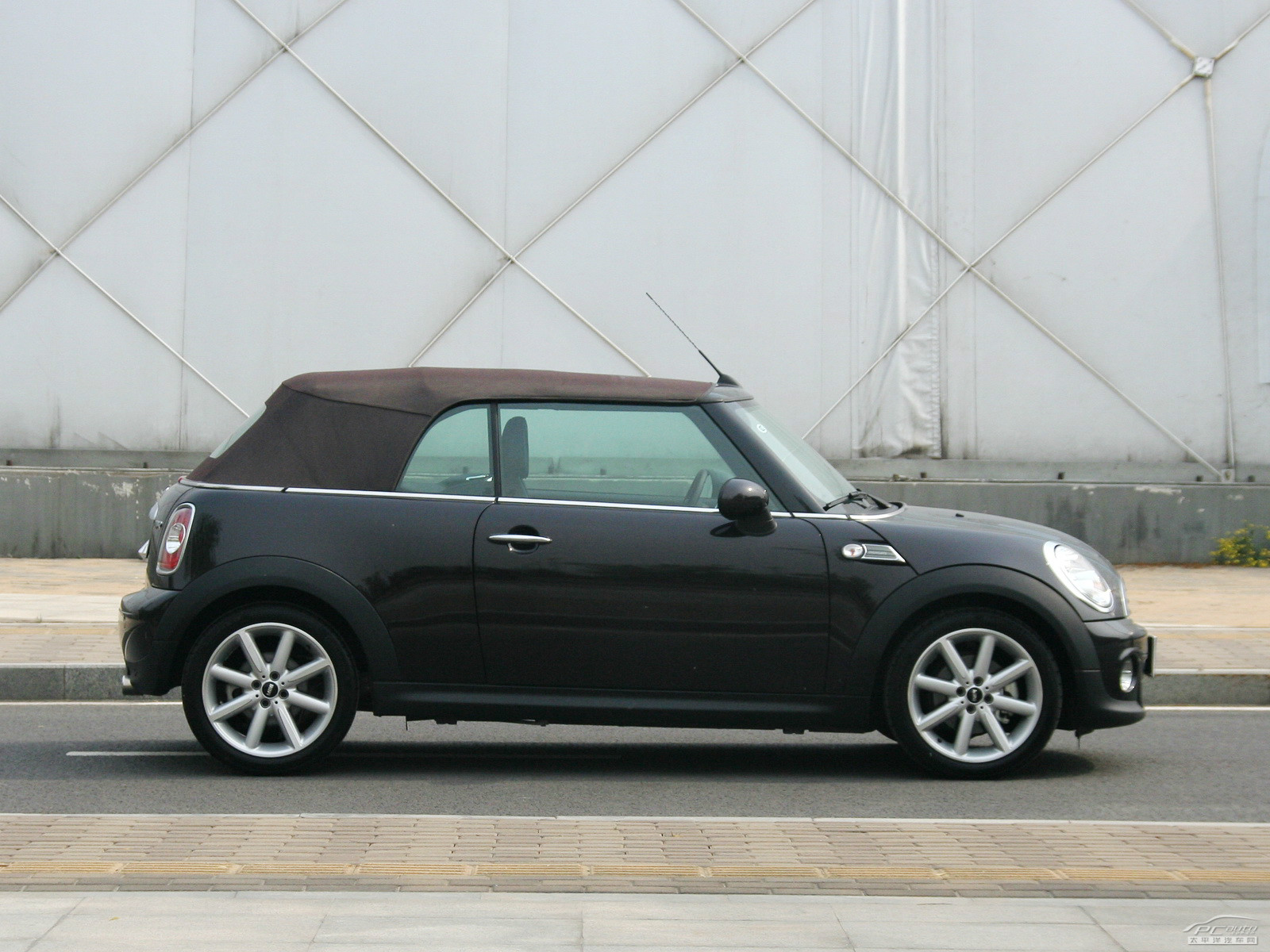 MINI CABRIO外觀高清大圖