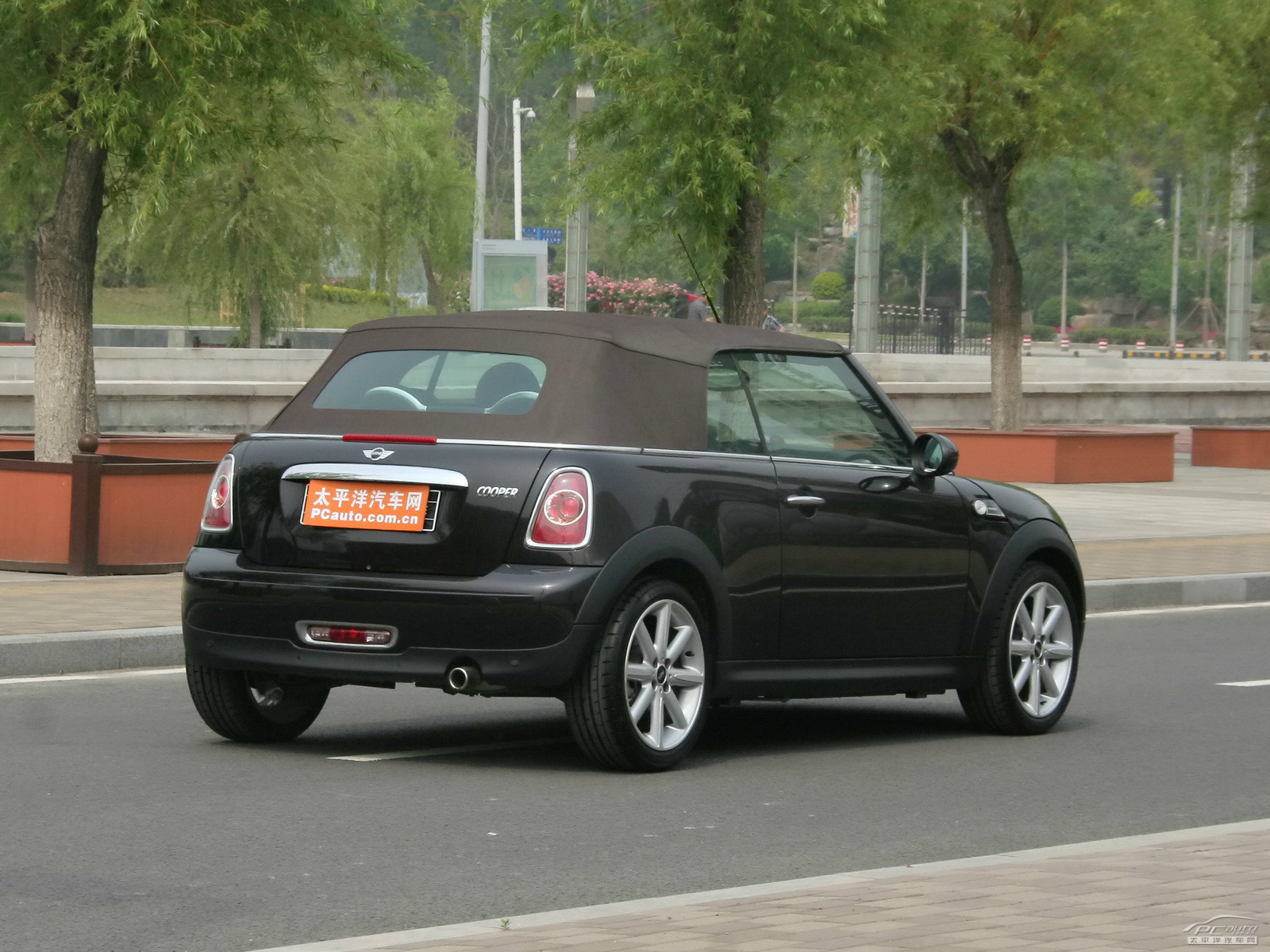 MINI CABRIO外觀高清大圖