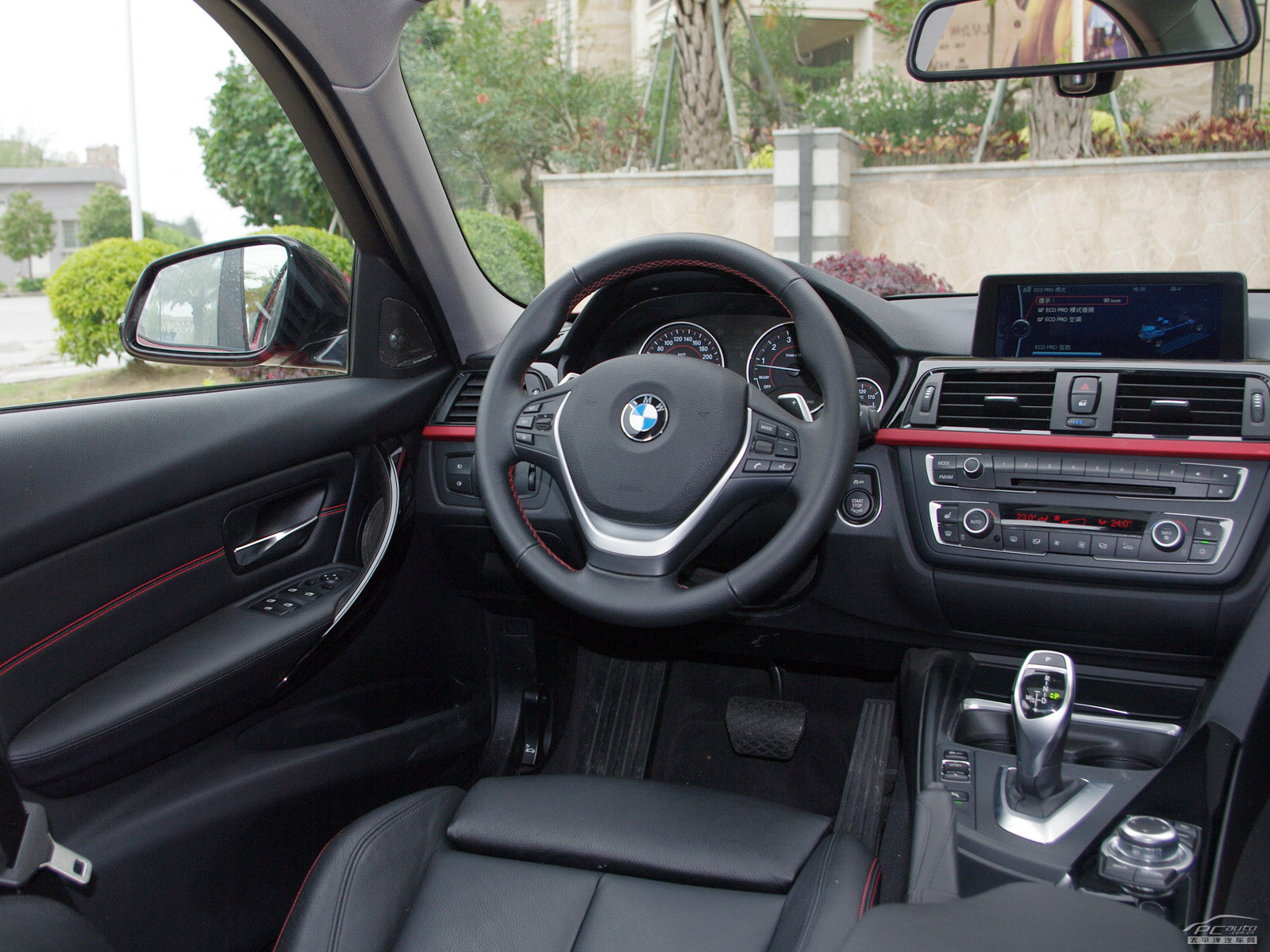 寶馬3系(進口)內(nèi)飾高清大圖
