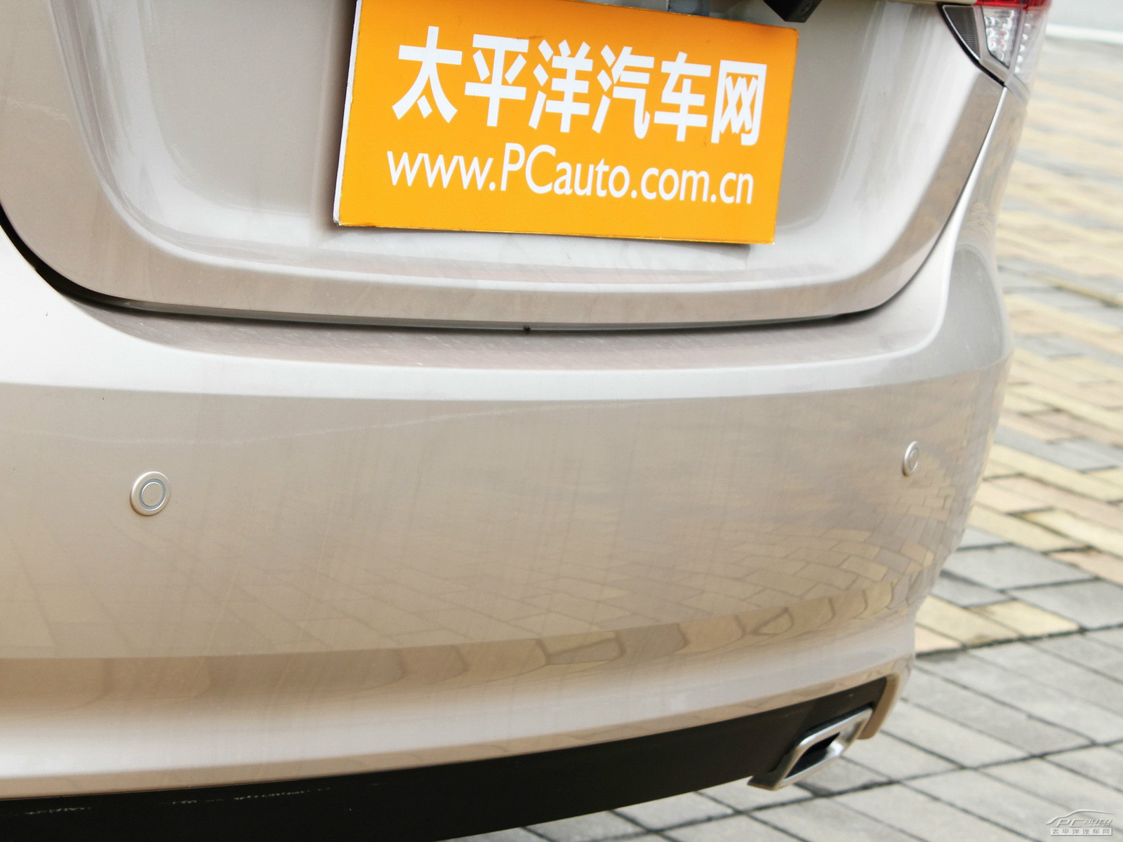 V6菱仕外觀高清大圖