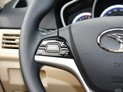 2013款 1.5L 手動(dòng) 豪華版 2013款 1.5L 手動(dòng) 豪華版