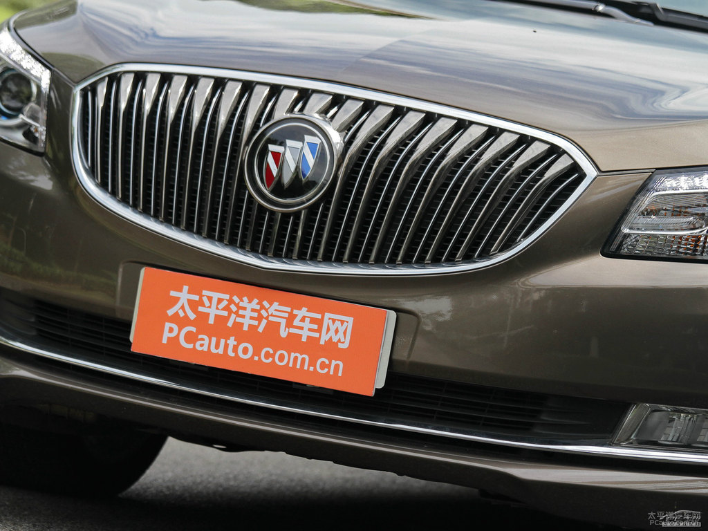 托帕石棕君越車頭外觀圖片