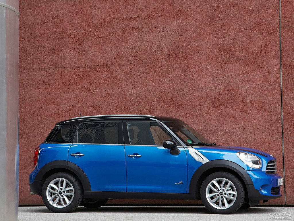 {(ln)ɫMINI COUNTRYMAN܇^^DƬ