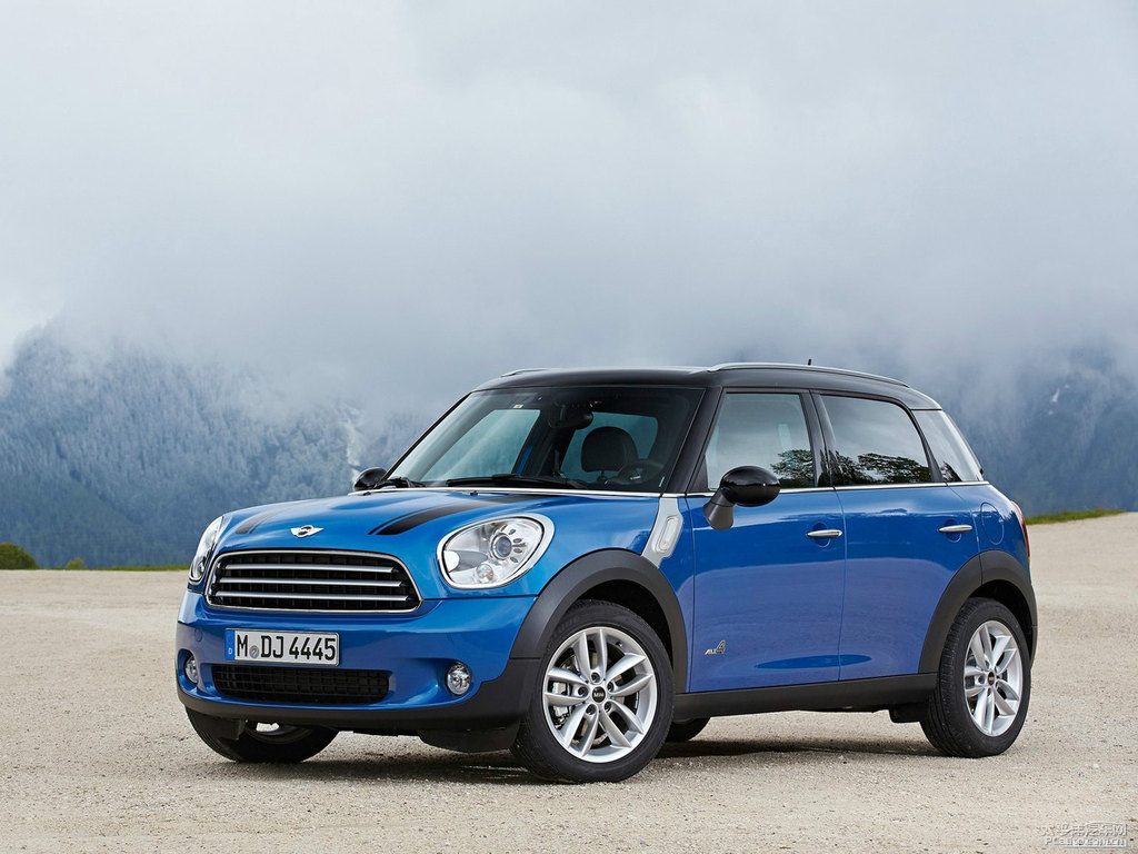 {(ln)ɫMINI COUNTRYMAN܇^^DƬ