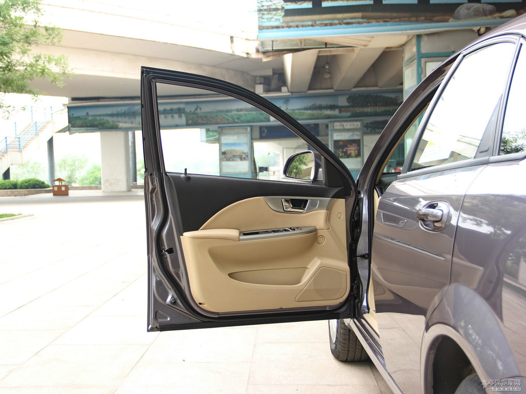 凱越車廂內(nèi)飾圖片