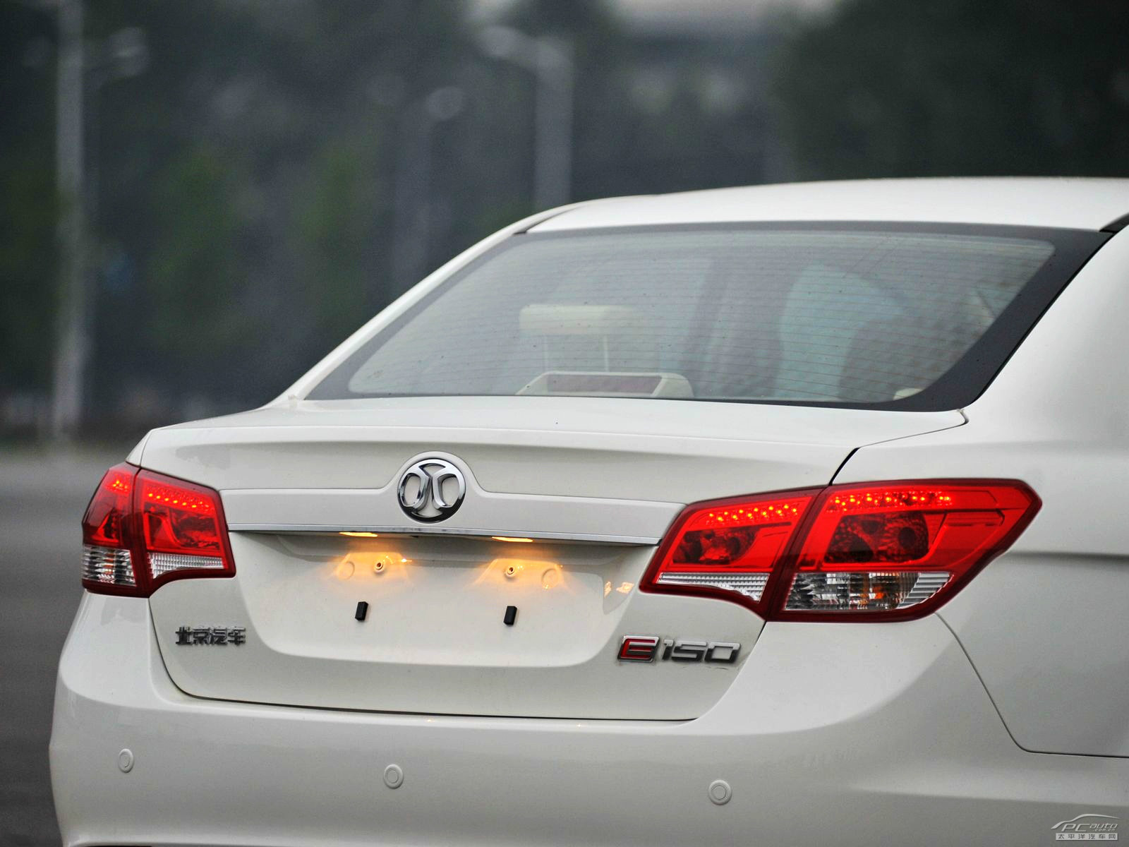 北京汽車E系列外觀高清大圖