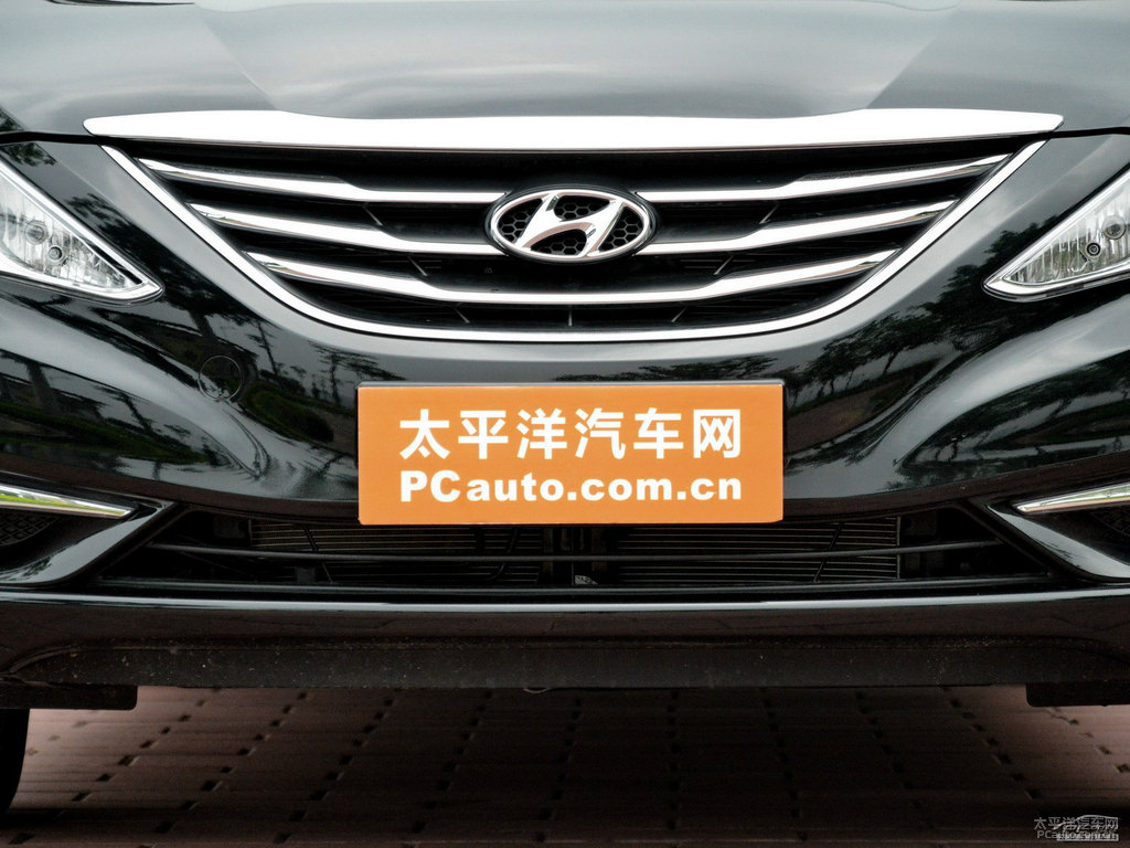 炫黑索納塔車頭外觀圖片