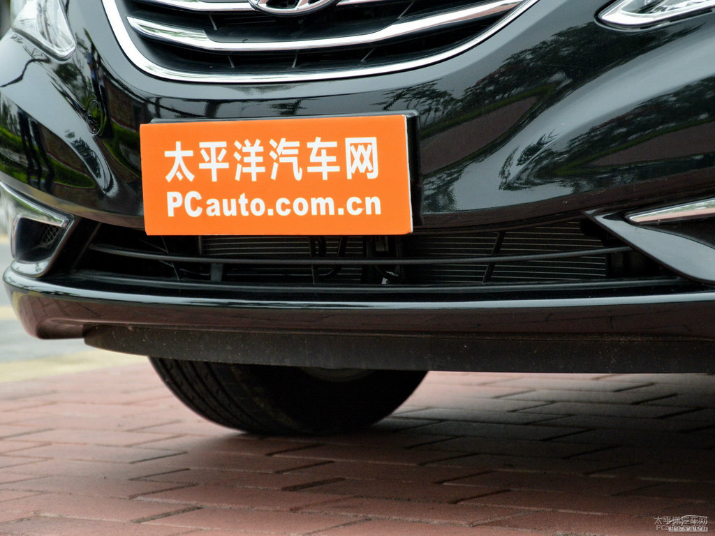 炫黑索納塔車頭外觀圖片