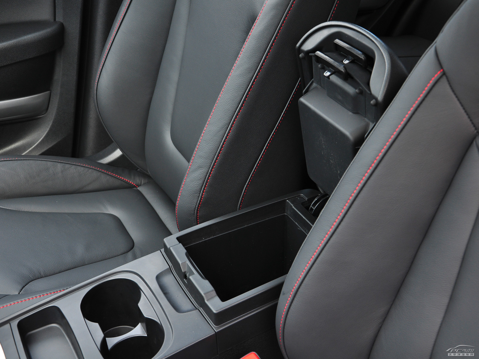 奔騰X80空間高清大圖