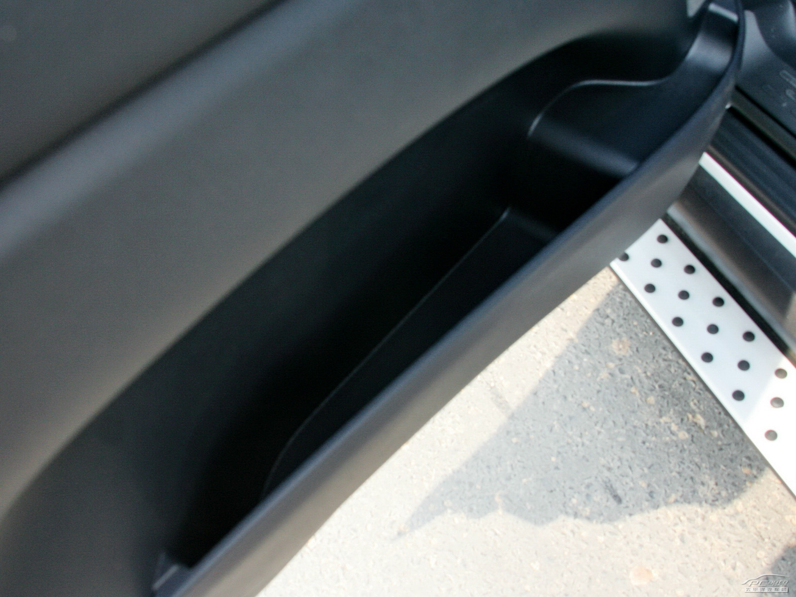 納智捷大7 SUV空間高清大圖