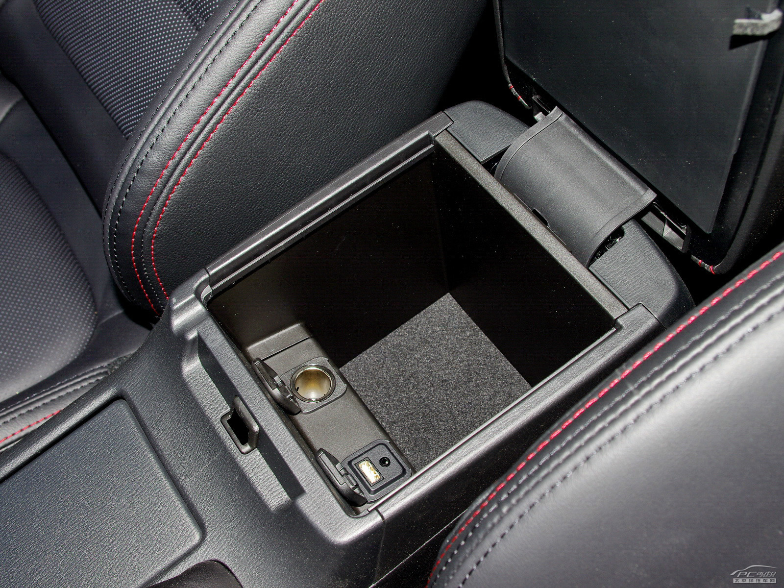 馬自達(dá)ATENZA空間高清大圖