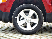 2013款 2.4L 四驅(qū)運動版 2013款 2.4L 四驅(qū)運動版