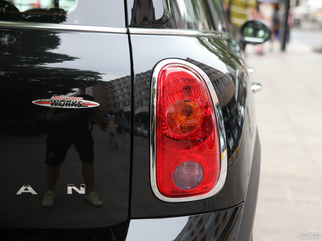 MINI JCW COUNTRYMAN܇β^DƬ