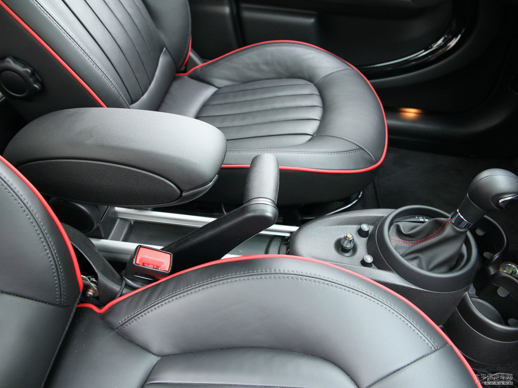 MINI JCW COUNTRYMANп؃(ni)DƬ