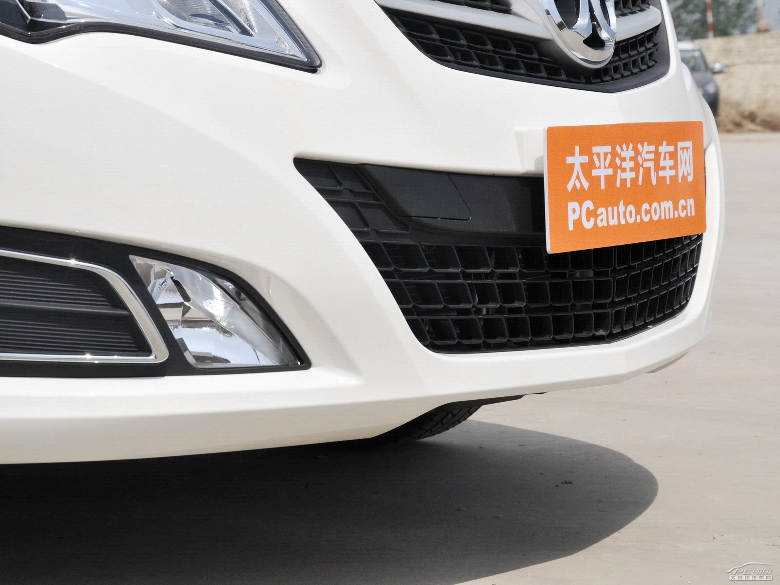 北京汽車E系列外觀高清大圖