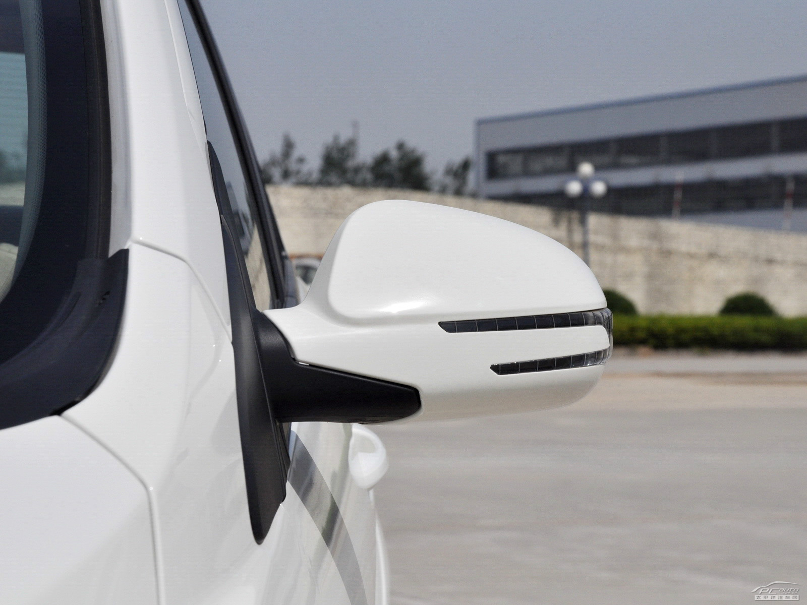 北京汽車(chē)E系列外觀高清大圖