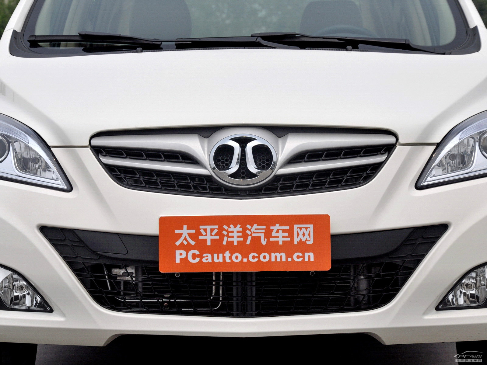 北京汽車E系列外觀高清大圖