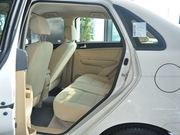 2013款 三廂 1.3L 手動(dòng)樂天版 2013款 三廂 1.3L 手動(dòng)樂天版