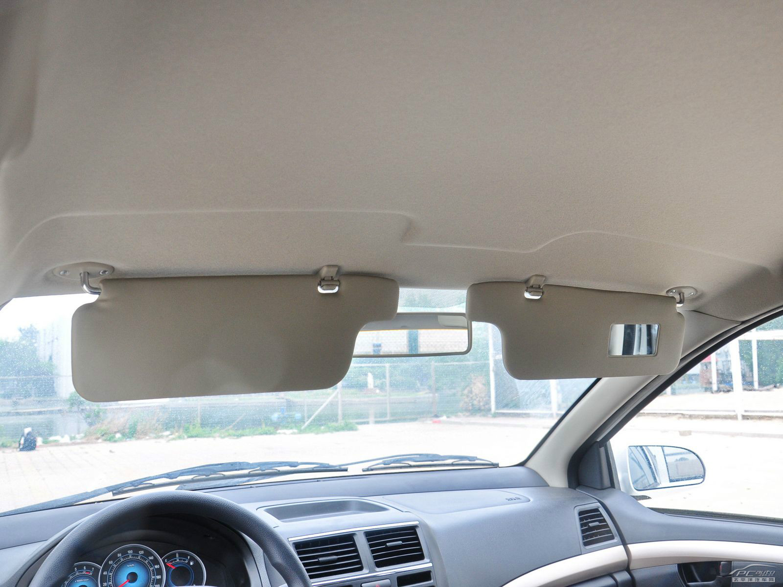 威志V5內(nèi)飾高清大圖