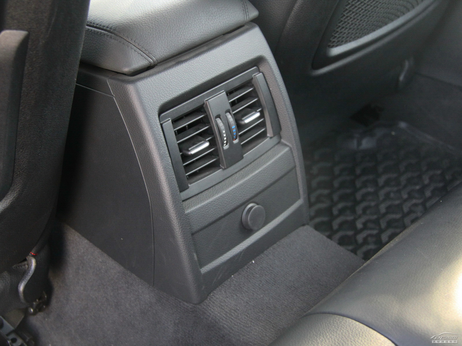 寶馬3系(進(jìn)口)內(nèi)飾高清大圖