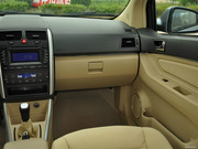 2013款 三廂 1.3L 手動(dòng)樂(lè)天版 2013款 三廂 1.3L 手動(dòng)樂(lè)天版