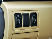 2013款 三廂 1.3L 手動(dòng)樂(lè)天版 2013款 三廂 1.3L 手動(dòng)樂(lè)天版