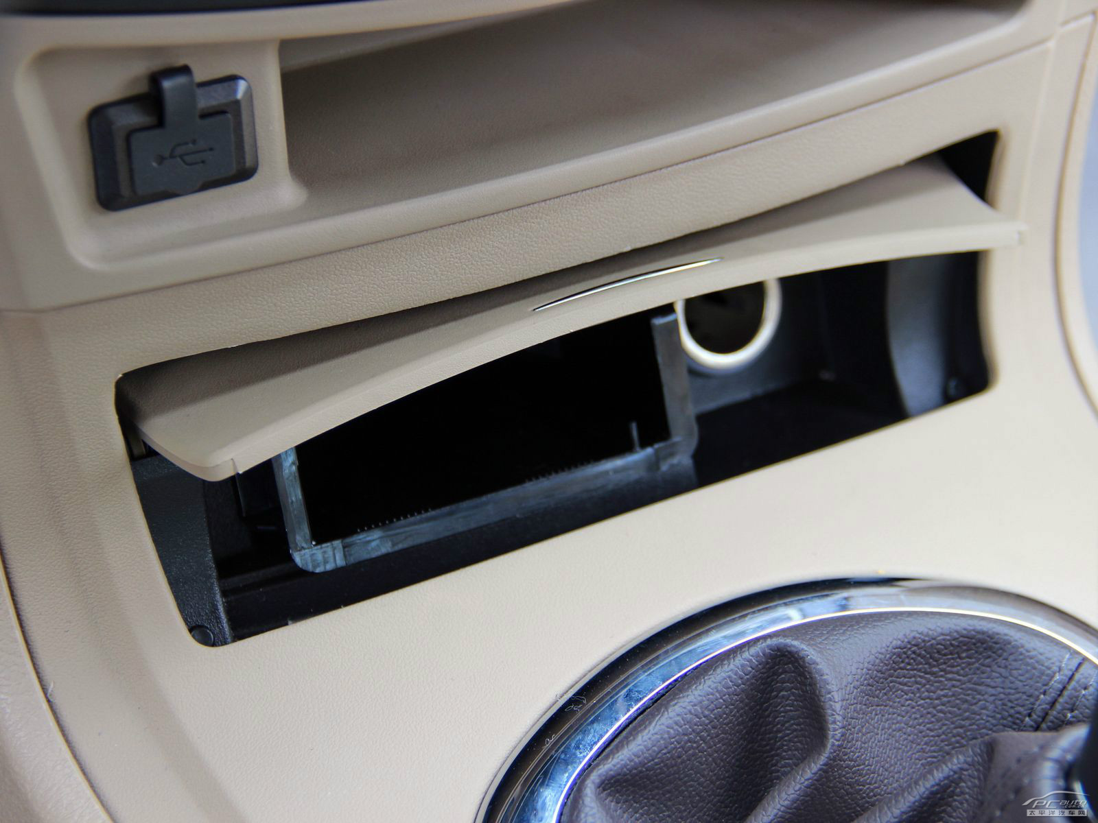 路盛E70內(nèi)飾高清大圖