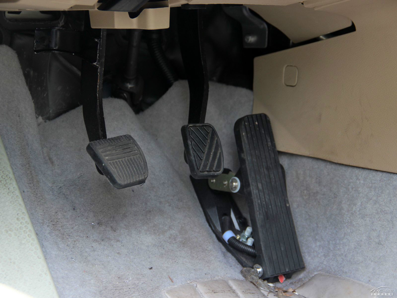 路盛E70內(nèi)飾高清大圖