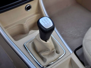 2013款 三廂 1.3L 手動樂天版 2013款 三廂 1.3L 手動樂天版