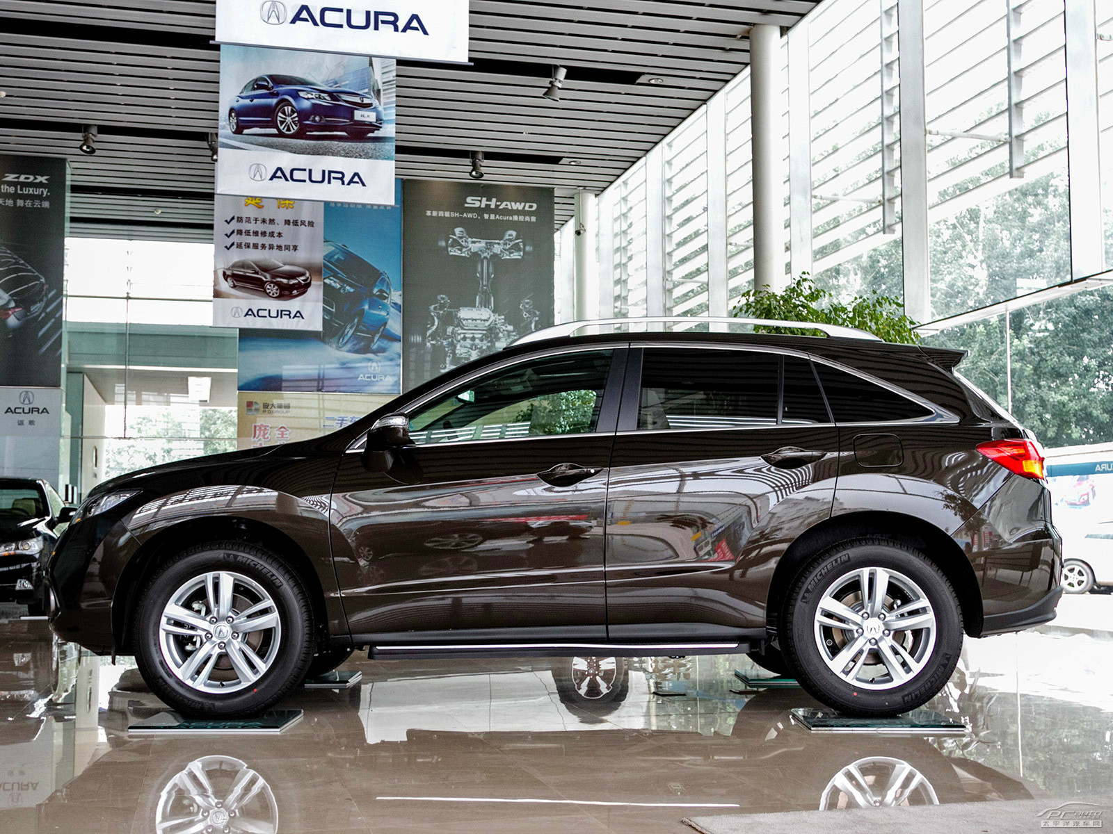 謳歌RDX(進(jìn)口)外觀高清大圖
