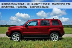 2014Jeepɿ͓Ȍ Q6AT׃